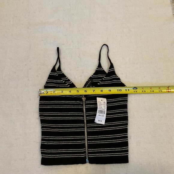 PacSun / Kendall and Kylie Tank Top Knit Black White Stripe NWT - Picture 4 of 10
